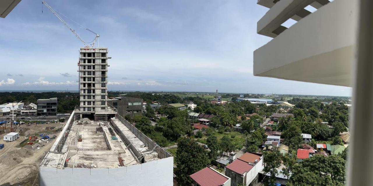 Lovely Studio Condominiums At Mesavirre Garden Residences Bacolod Extérieur photo