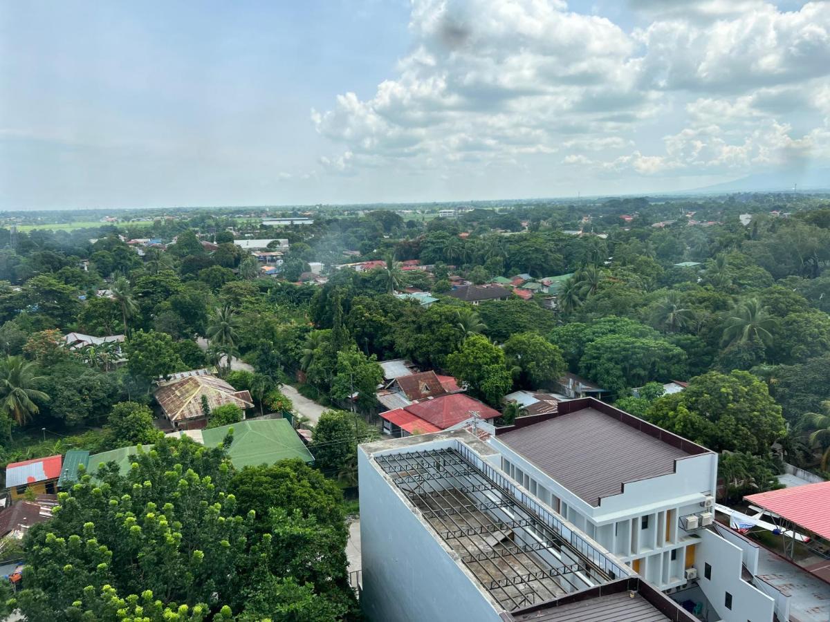 Lovely Studio Condominiums At Mesavirre Garden Residences Bacolod Extérieur photo