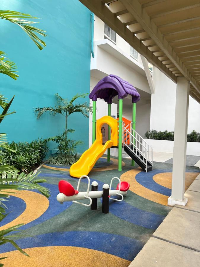 Lovely Studio Condominiums At Mesavirre Garden Residences Bacolod Extérieur photo